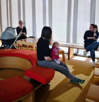 Mesečna srečanja podporne skupine v sklopu programa Dojenju prijazno mesto Ravne na Koroškem